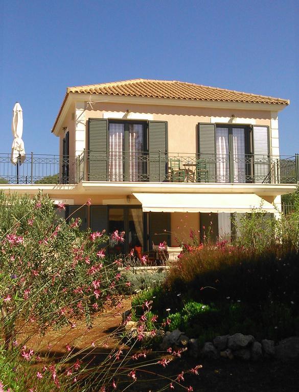 Korallis Villas Karavádhos Exteriör bild