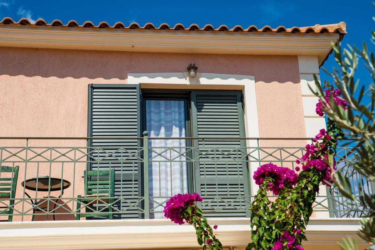Korallis Villas Karavádhos Exteriör bild